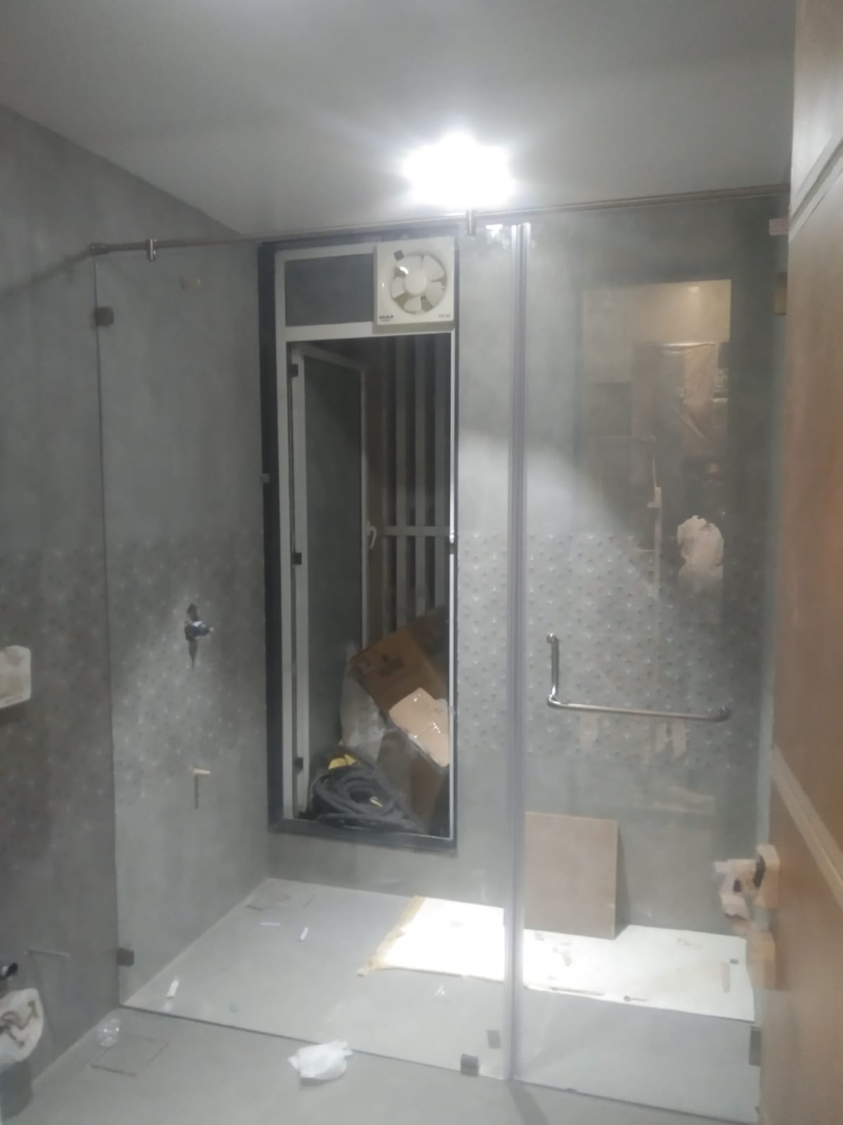 FRAMELESS OPENABLE SHOWER CUBLICLE