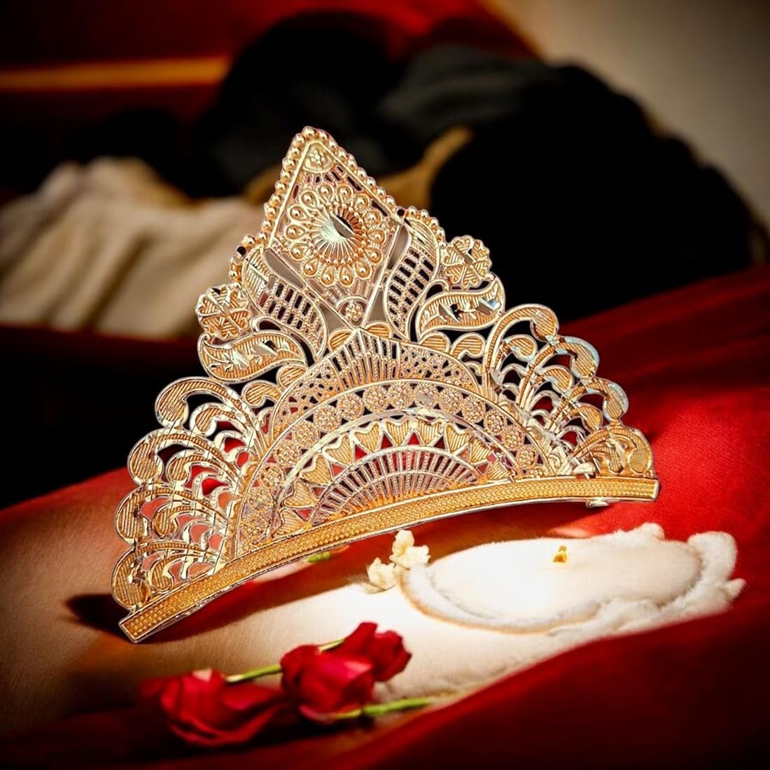 CROWN (Mukut)